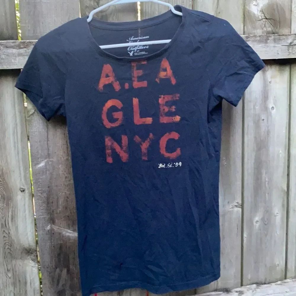 American Eagle Outfitters Tee sz. S